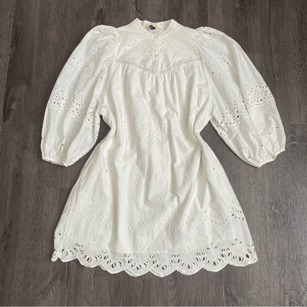 Universal Thread White Eyelet Blouse with Button Front